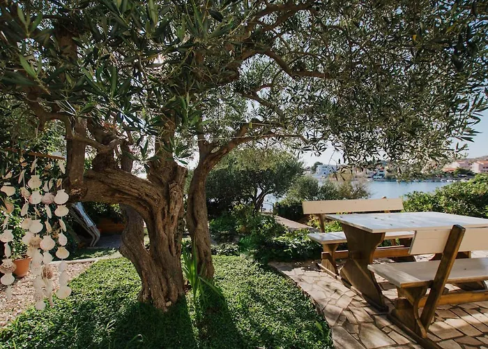 Relax 2 アパート *